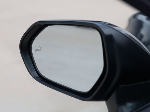 Used 2025 Toyota Camry LE w/ Convenience Package AWD/4WD image 10