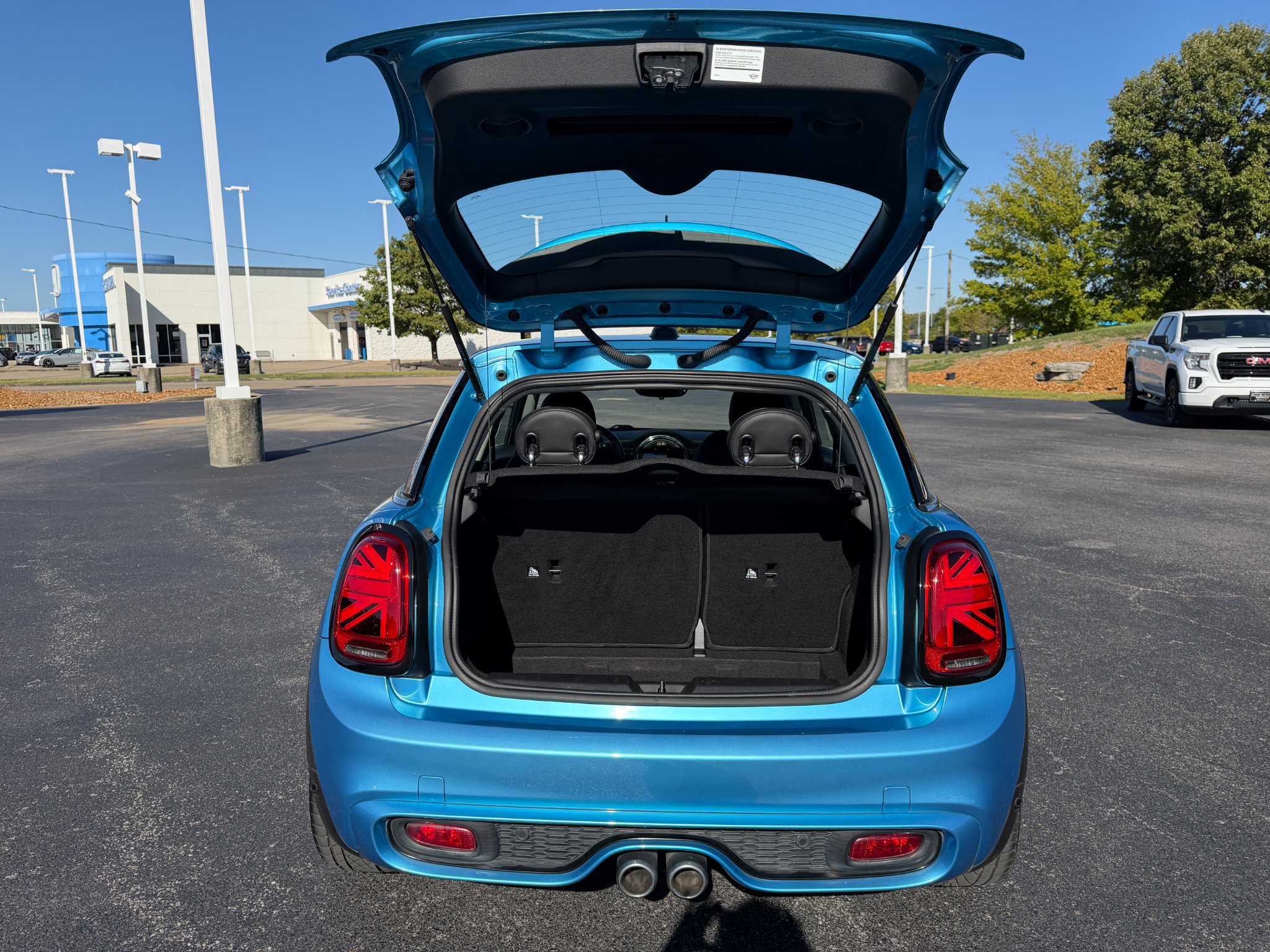 Used 2019 MINI Cooper S FWD image 11