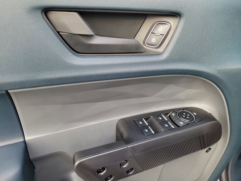 New 2025 Ford Maverick Lariat w/ Black Appearance Package image 15