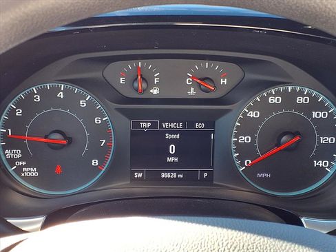 Used 2022 Chevrolet Traverse LS image 22