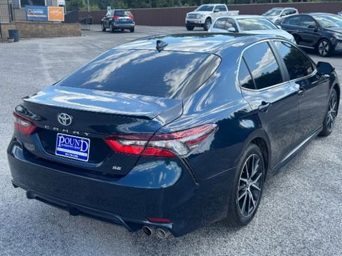 Used 2021 Toyota Camry SE image 7