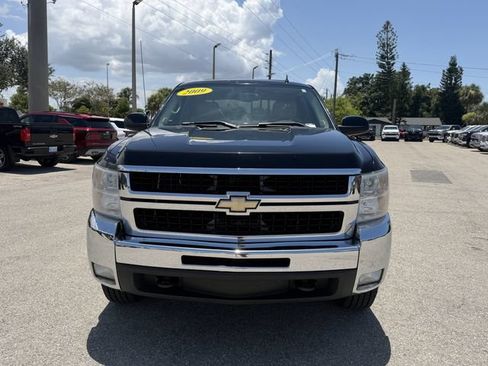 Used 2009 Chevrolet Silverado 2500 LTZ w/ Safety Package AWD/4WD image 13