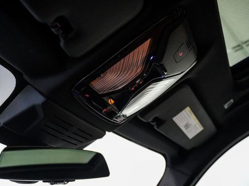 Used 2024 BMW X6 xDrive40i w/ Executive Package image 30