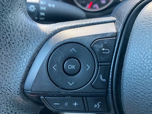Used 2020 Toyota RAV4 LE w/ All Weather Liner Package AWD/4WD image 16