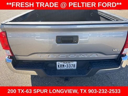 Used 2017 Toyota Tacoma SR5 image 11
