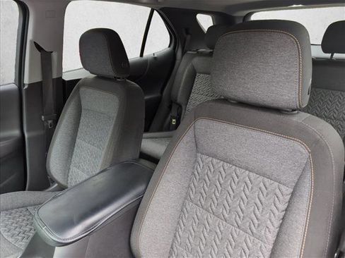 Used 2022 Chevrolet Equinox LT FWD image 10
