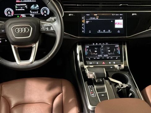 Used 2023 Audi Q7 3.0T Premium Plus w/ Premium Plus Package AWD/4WD image 17