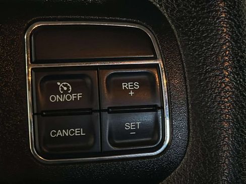 Used 2017 Jeep Wrangler Sport AWD/4WD image 13