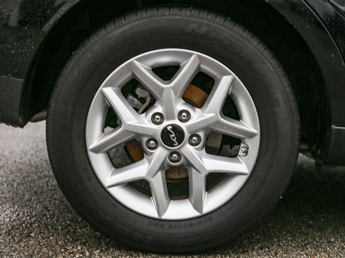 Used 2024 Kia Soul LX w/ Option Group 015 image 11