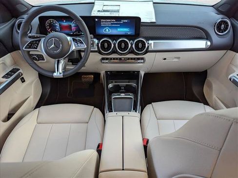 Used 2026 Mercedes-Benz GLB 250 image 14
