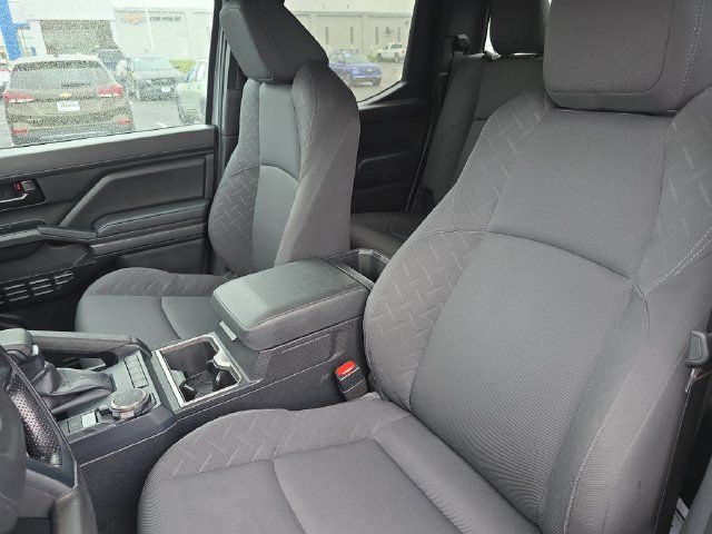 Used 2024 Toyota Tacoma SR5 AWD/4WD image 21