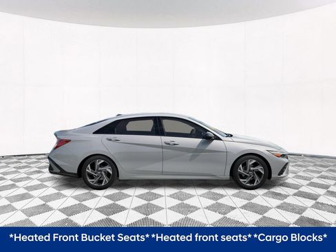Used 2026 Hyundai Elantra SEL Sport Premium w/ Cargo Package FWD image 9