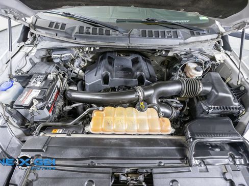 Used 2019 Ford F150 Platinum w/ Equipment Group 701A Luxury AWD/4WD image 54