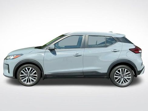 Used 2024 Nissan Kicks SV FWD image 4