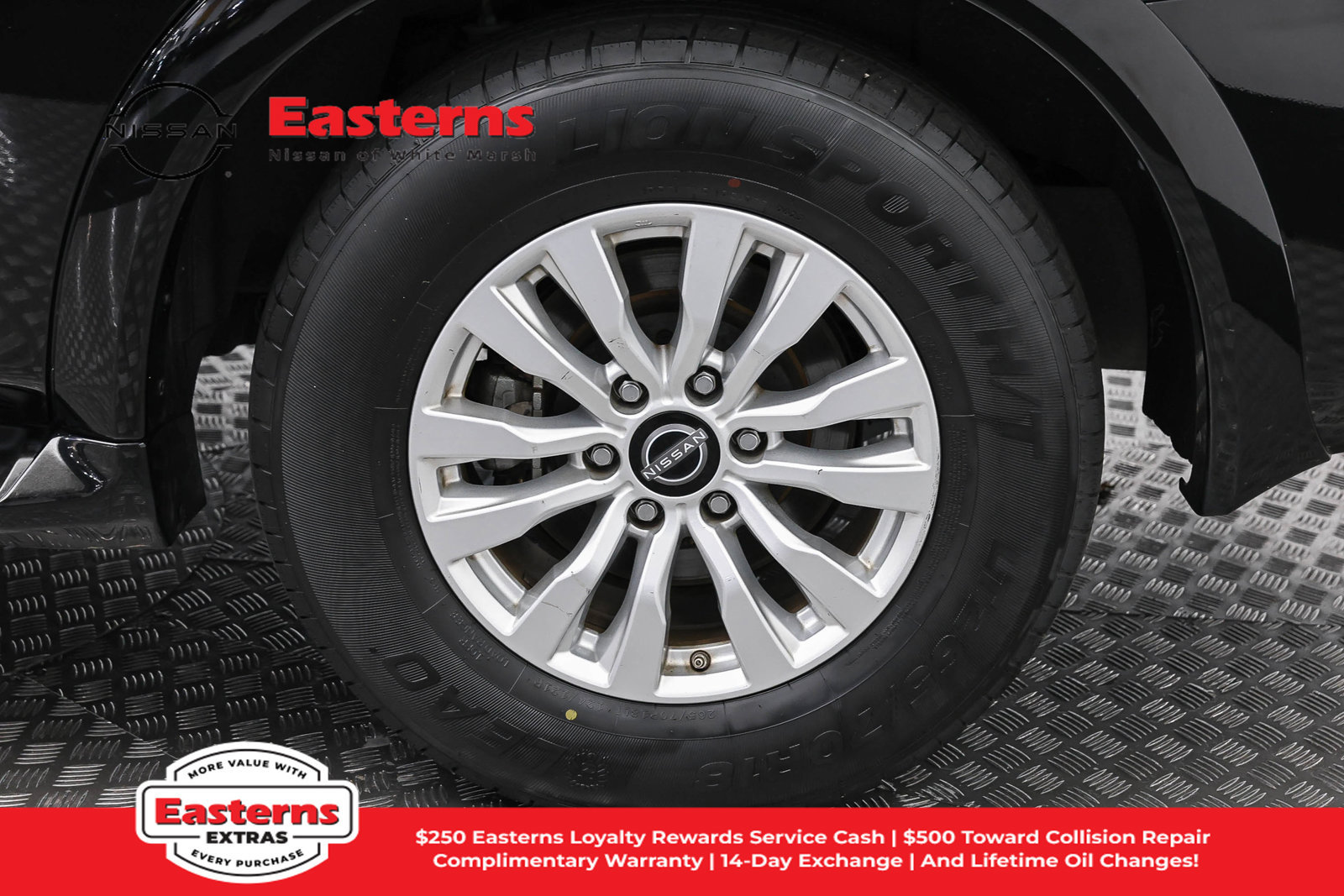 Used 2024 Nissan Armada SV RWD image 24