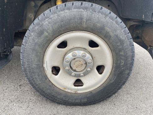 Used 2009 Ford F250 XL image 10