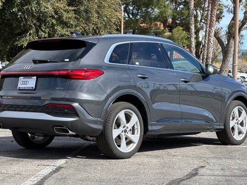 New 2025 Audi Q5 Prestige image 4
