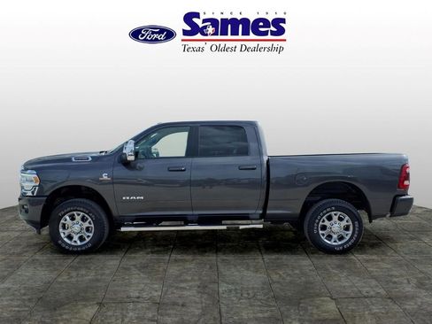 Used 2024 RAM 2500 Laramie AWD/4WD image 6