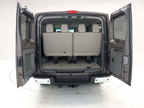 Used 2017 Nissan NV 3500 SL RWD image 10