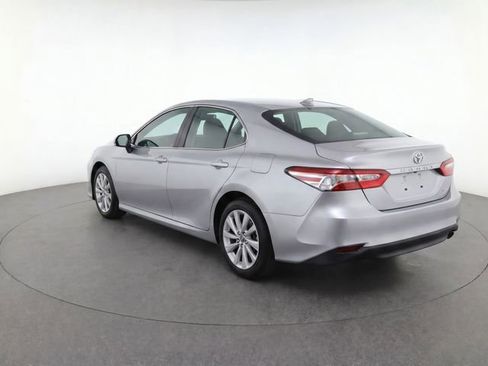 Used 2023 Toyota Camry LE FWD image 3