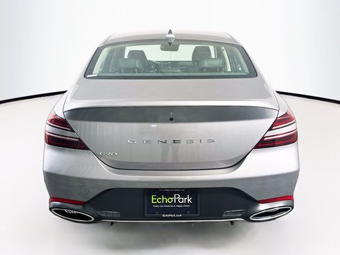 Used 2025 Genesis G70 2.5T RWD image 7