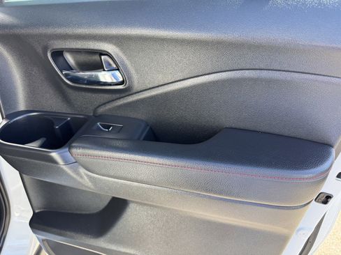 Used 2022 Honda Ridgeline Black Edition image 12