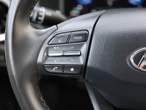 Used 2023 Hyundai Kona Limited image 39