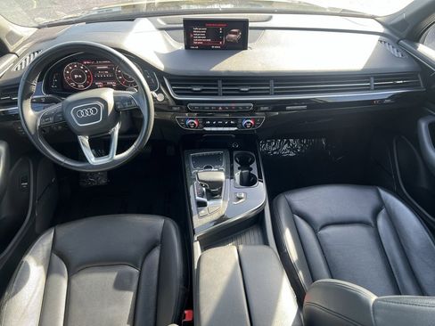 Used 2019 Audi Q7 3.0T Prestige w/ Prestige Package image 33