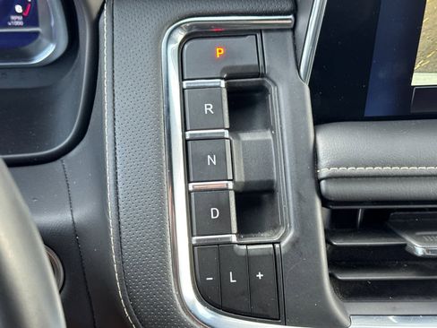 Used 2024 Chevrolet Tahoe Premier image 23