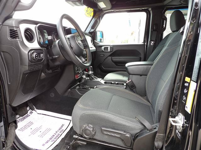 Used 2024 Jeep Gladiator Sport AWD/4WD image 14