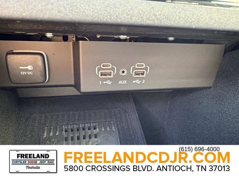 New 2026 Jeep Grand Wagoneer Limited AWD/4WD image 33