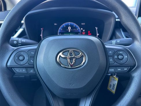 Used 2026 Toyota Corolla LE image 22