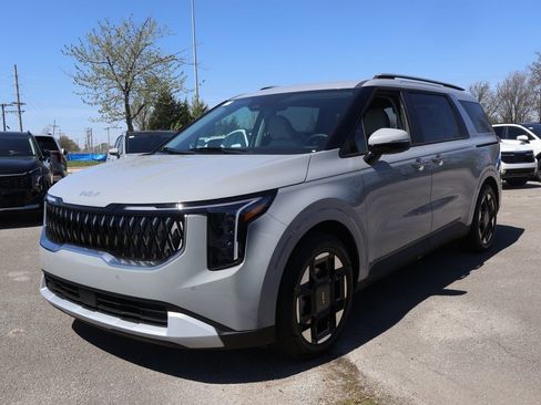 New 2026 Kia Carnival EX FWD image 3