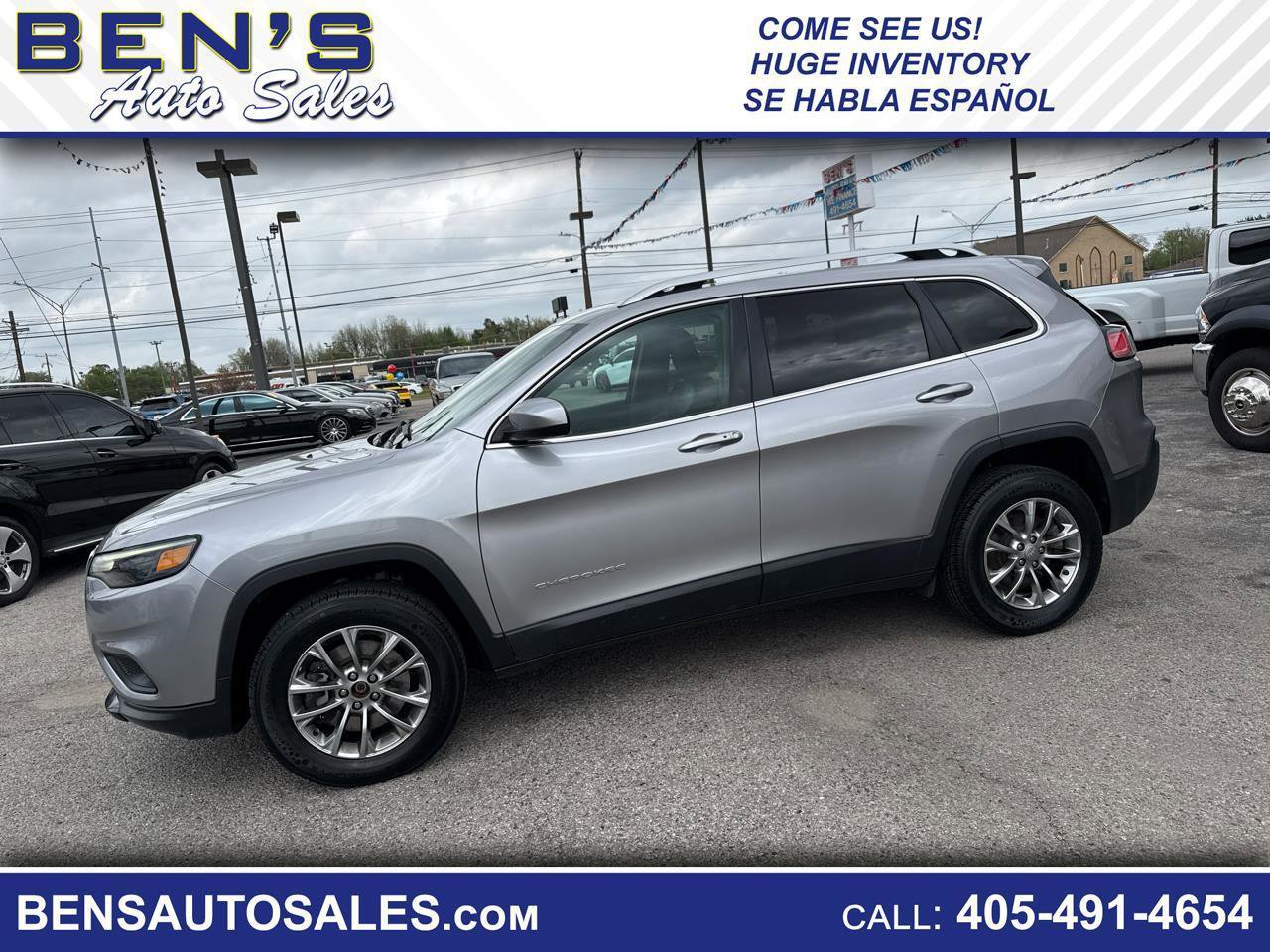 Used 2019 Jeep Cherokee Latitude Plus AWD/4WD image 1