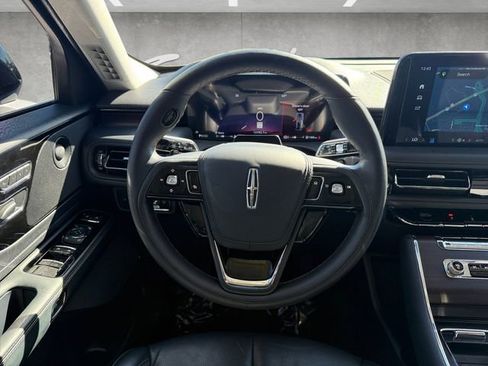 Used 2025 Lincoln Aviator Reserve w/ Jet Appearance Package image 12