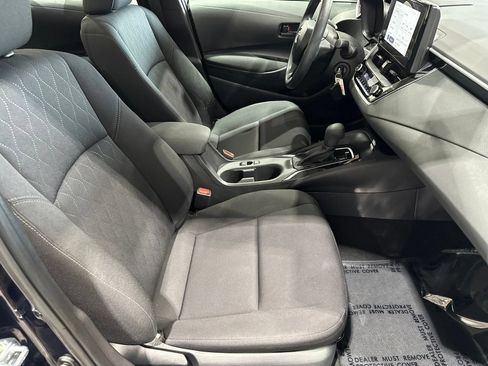 Certified 2025 Toyota Corolla LE FWD image 18