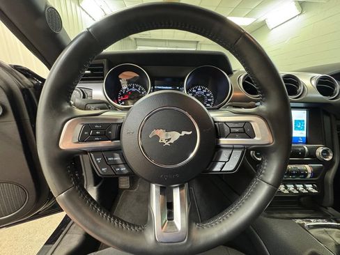 Used 2021 Ford Mustang GT w/ Black Accent Package RWD image 33