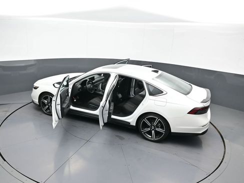 Certified 2023 Honda Accord Sport image 43