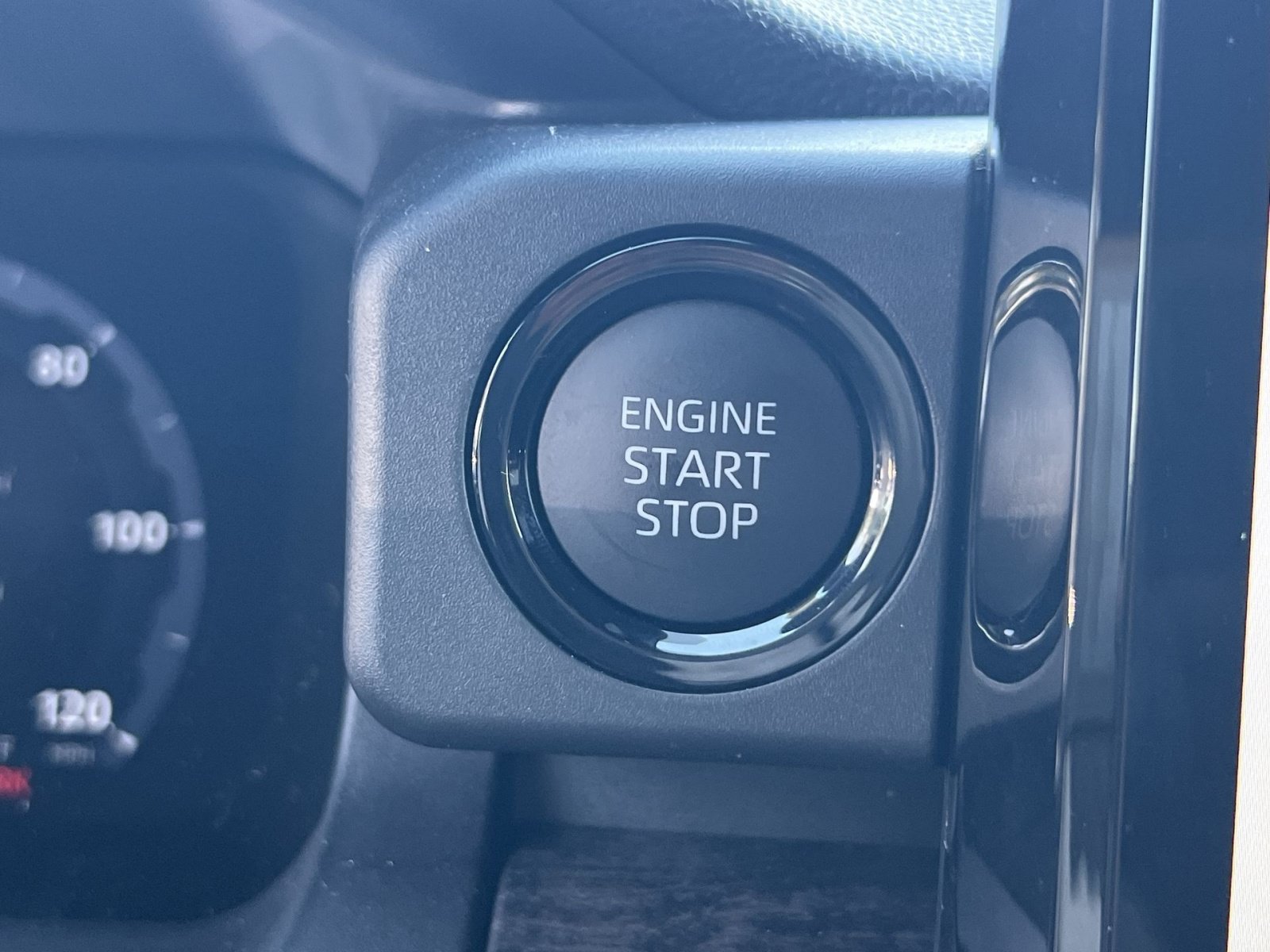 Used 2026 Toyota Tacoma Limited AWD/4WD image 33