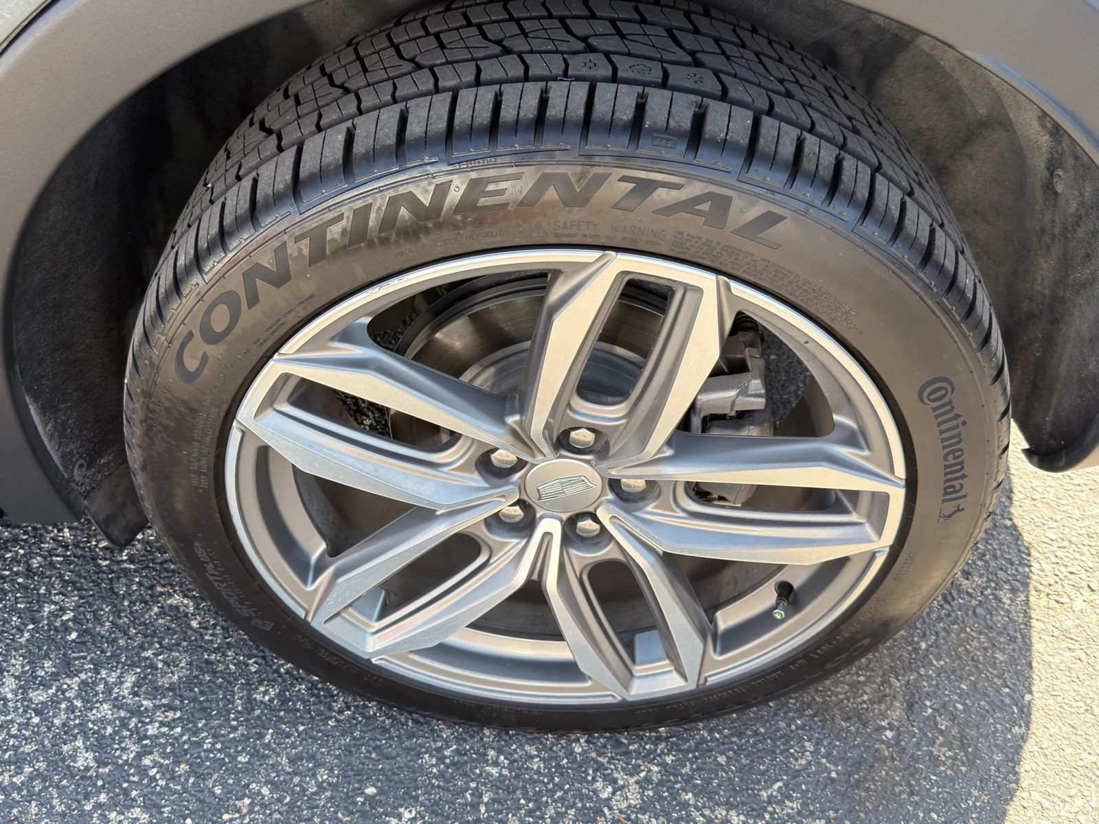 Used 2019 Cadillac XT4 Sport AWD/4WD image 31
