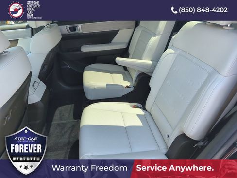 Used 2024 Hyundai Santa Fe Calligraphy FWD image 30