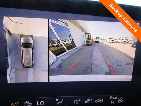 Used 2025 Buick Enclave Preferred image 17