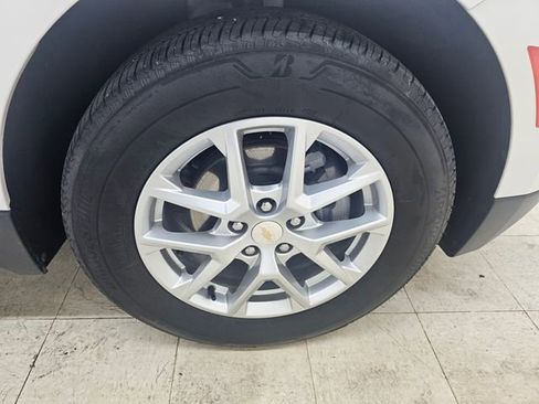 Used 2024 Chevrolet Equinox LT AWD/4WD image 14