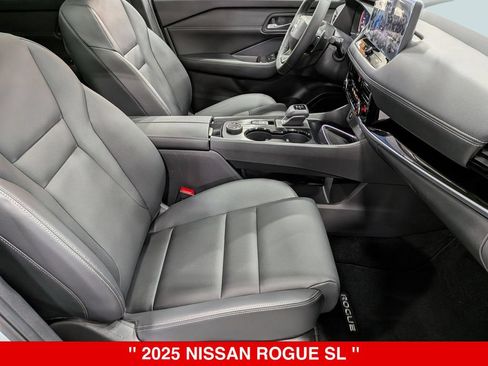Certified 2025 Nissan Rogue SL w/ SL Premium Package AWD/4WD image 36