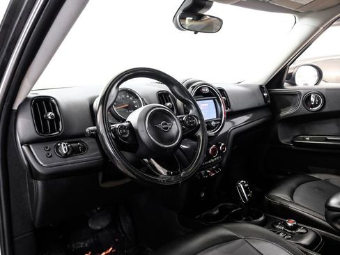 Used 2020 MINI Cooper Countryman image 2