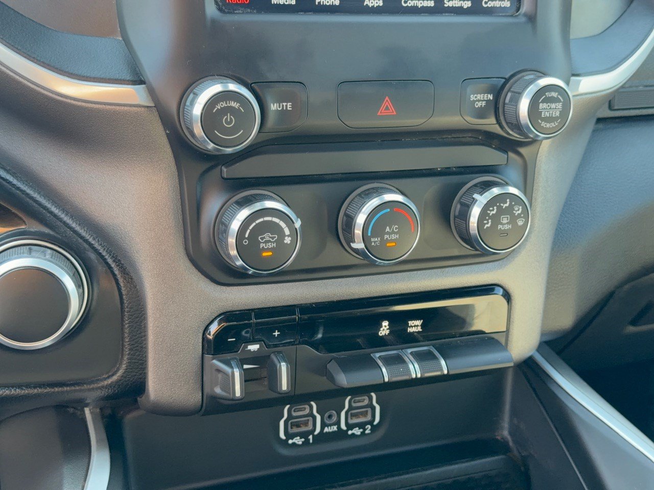 Used 2021 RAM 1500 Big Horn AWD/4WD image 22