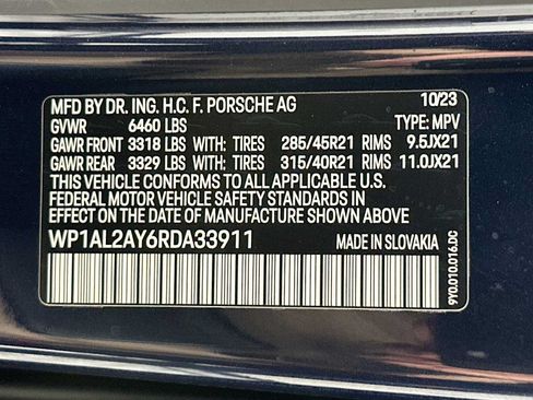 Certified 2024 Porsche Cayenne S AWD/4WD image 35