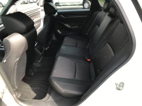 Used 2020 Honda Accord Sport image 9
