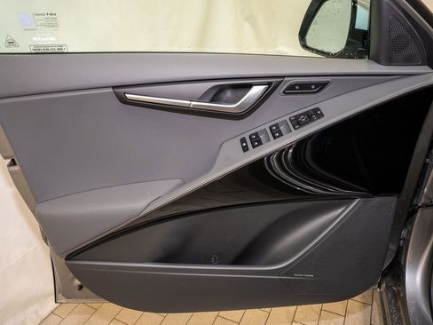 New 2026 Kia Niro SX image 14