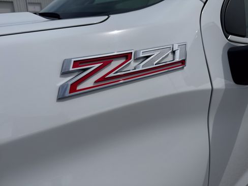 Used 2025 Chevrolet Silverado 1500 LTZ w/ LTZ Premium Package AWD/4WD image 10